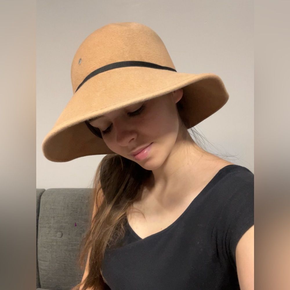 Helen Kaminski 100% Wool Felt Bucket Hat - Picture 2 of 9